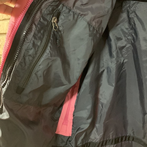 The North Face Ladies Sz Large Jacket w a few minor spots - Picture 11 of 16